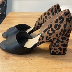 Seychelles Black and Leopard Print Block Heels